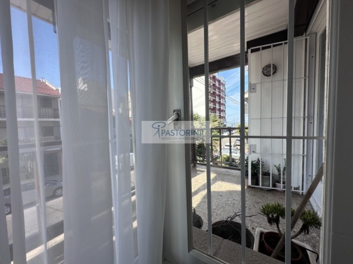 HERMOSA CASA EN BARRIO LA PERLA