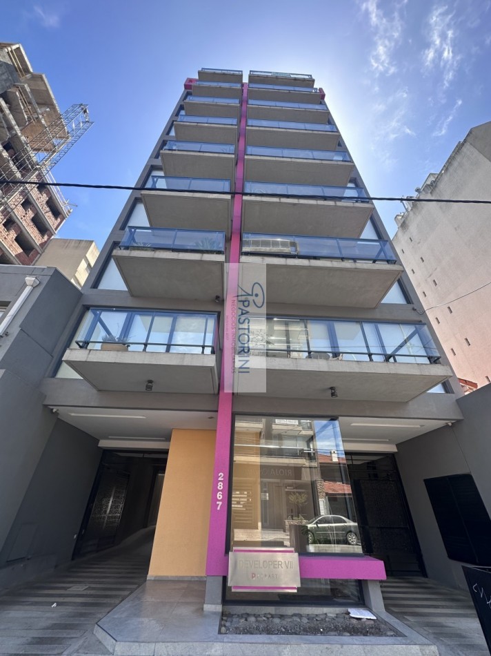 ALQUILER SEMIPISO con COCHERA Y BAULERA en PLAZA MITRE