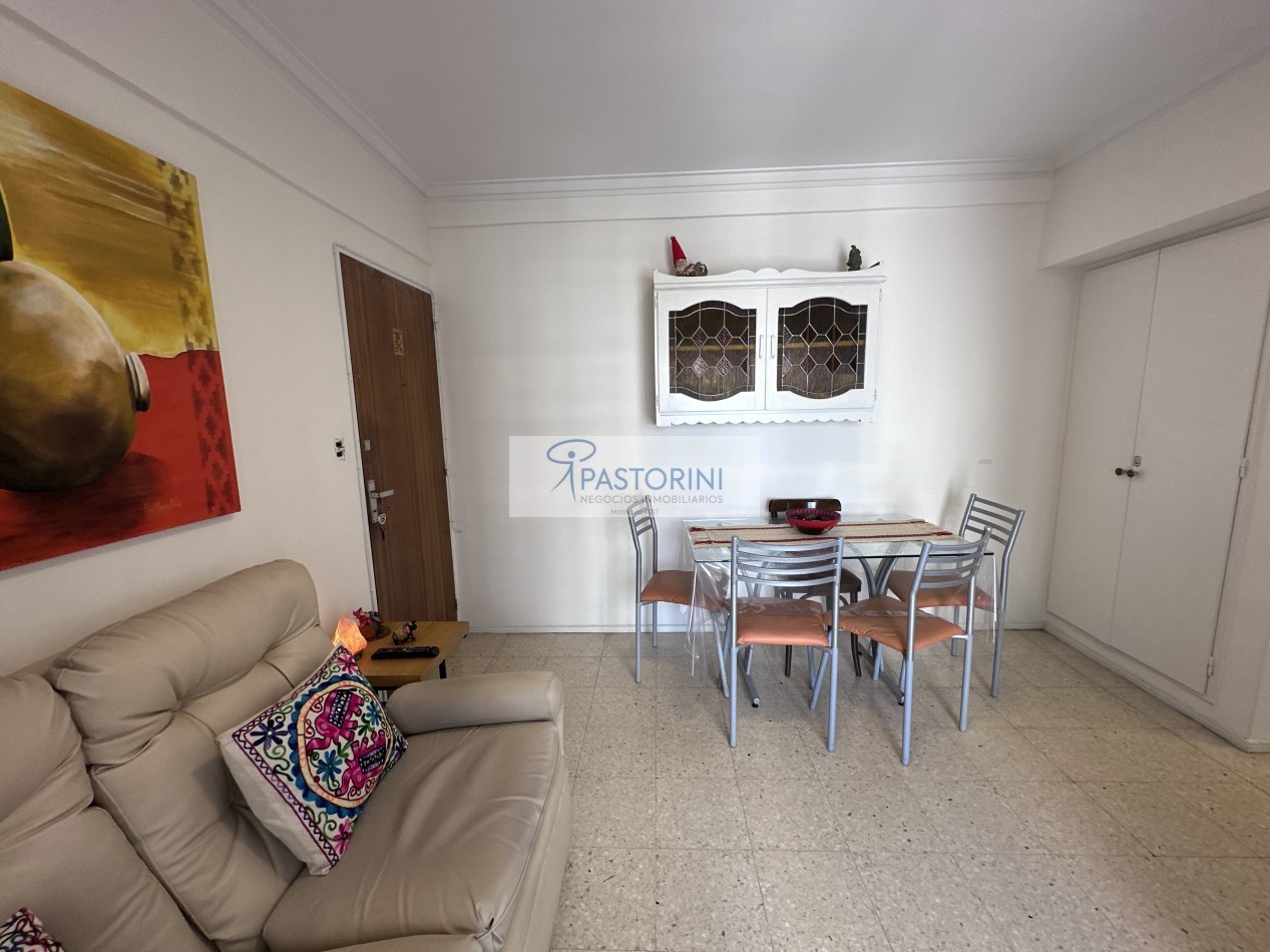 Impecable 2amb con balcon en Maral 33 - Plaza Colon 
