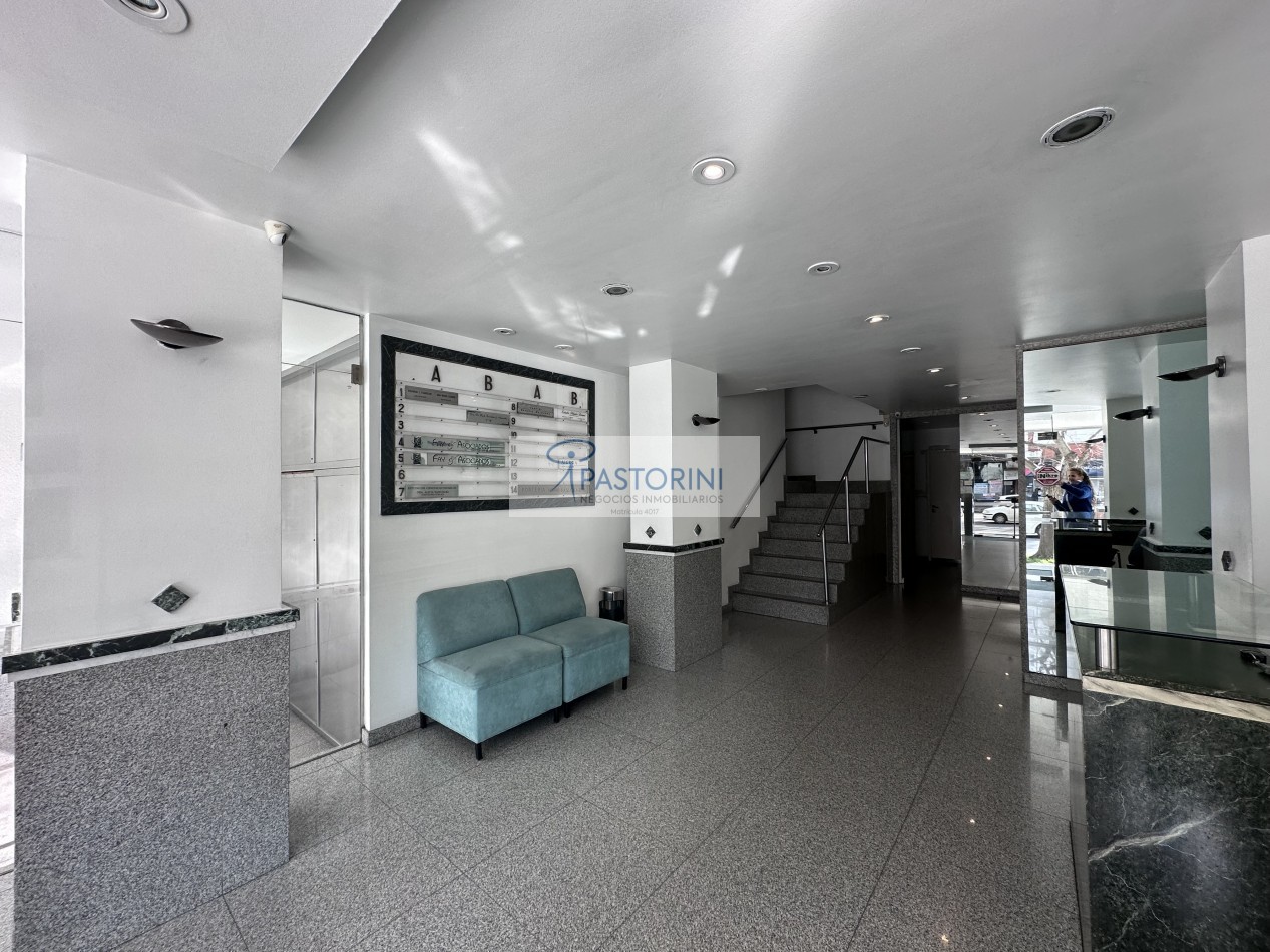 VENDEMOS OFICINA en EDIFICIO KENNEBEC