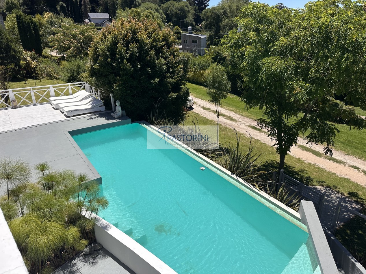 VENDEMOS ESPECTACULAR CASA EN SIERRAS DE LOS PADRES