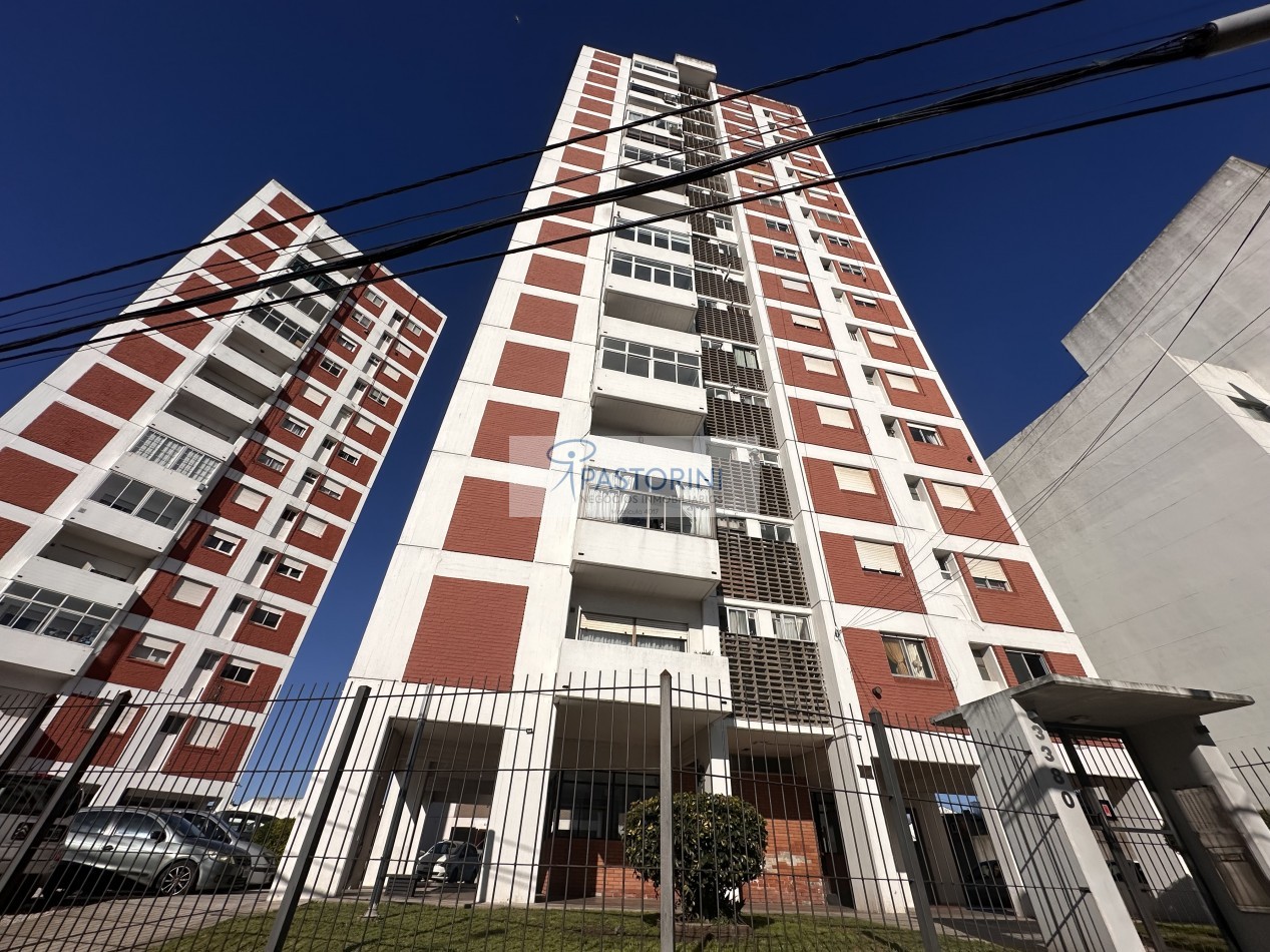 Vendemos 3amb zona Universidad Nacional -Apto Credito!