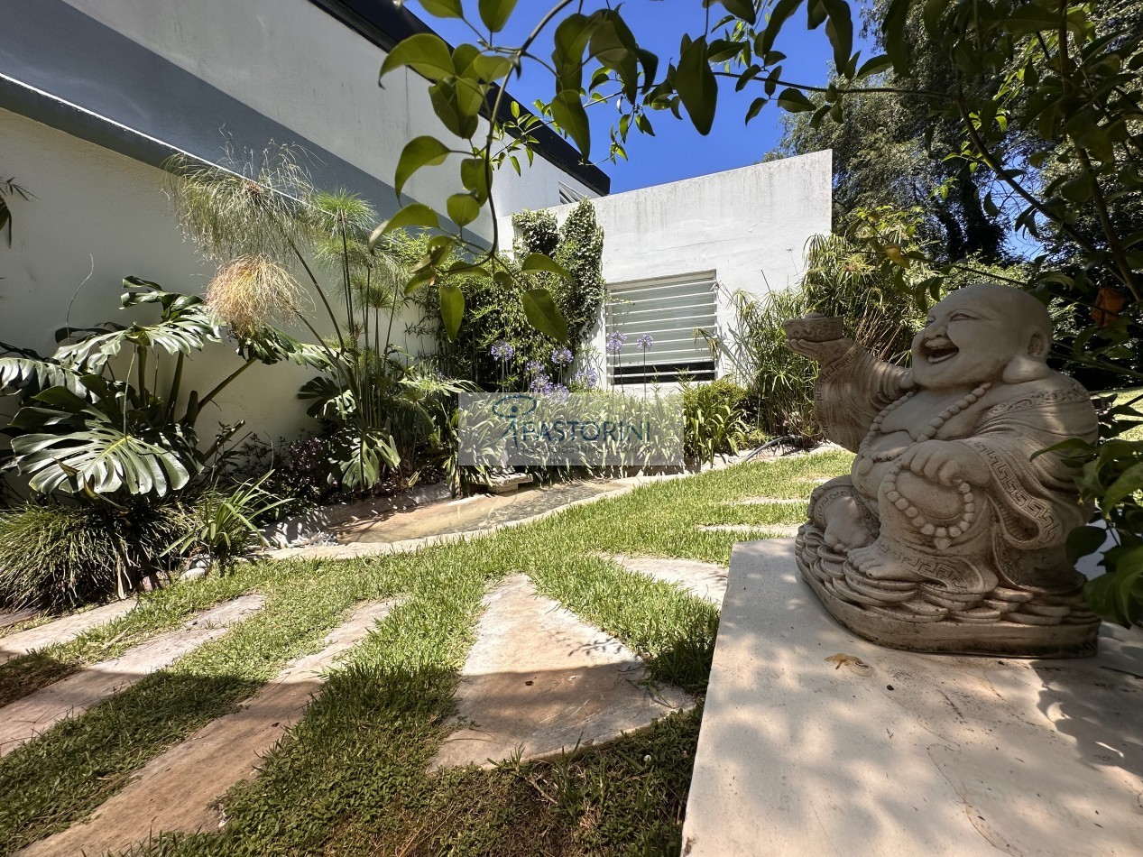 VENDEMOS ESPECTACULAR CASA EN SIERRAS DE LOS PADRES