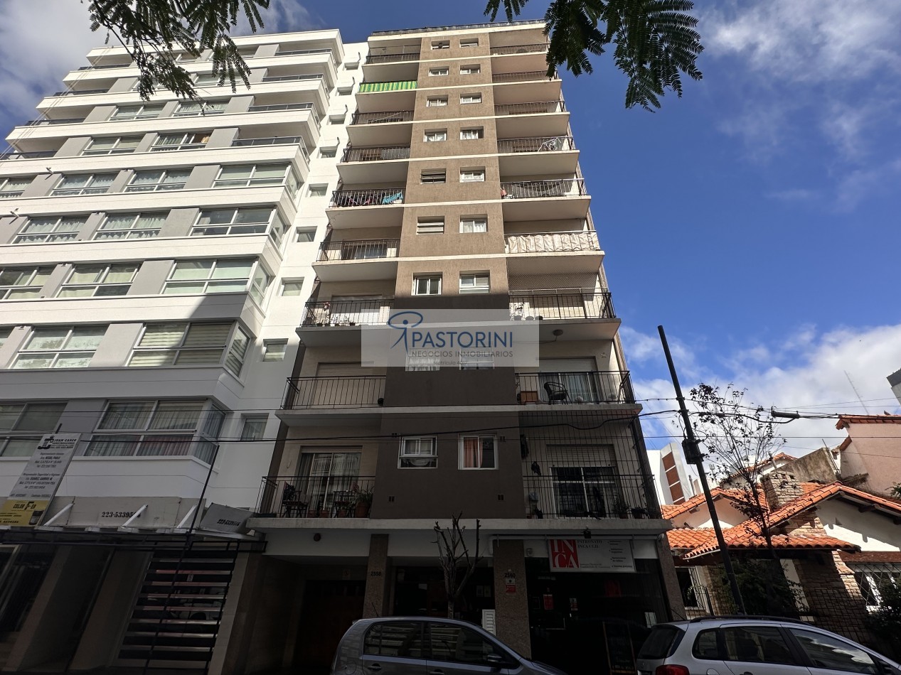 VENDEMOS AMPLIO 3AMB con COCH+BAULERA a metros de PLAZA MITRE