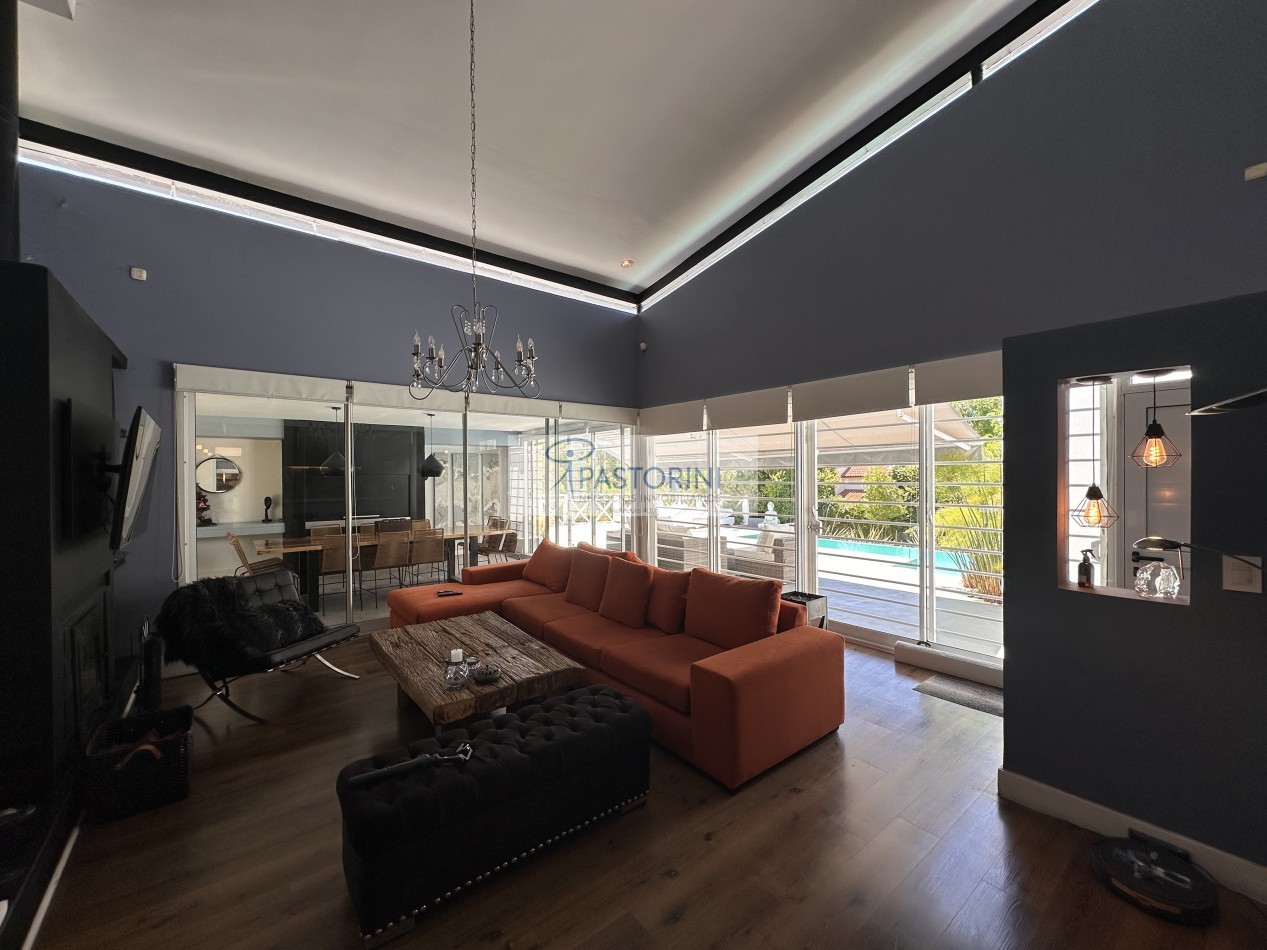 VENDEMOS ESPECTACULAR CASA EN SIERRAS DE LOS PADRES