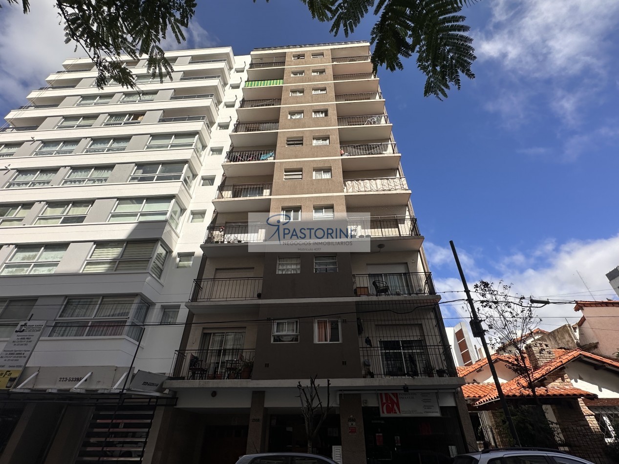 VENDEMOS AMPLIO 3AMB con COCH+BAULERA a metros de PLAZA MITRE