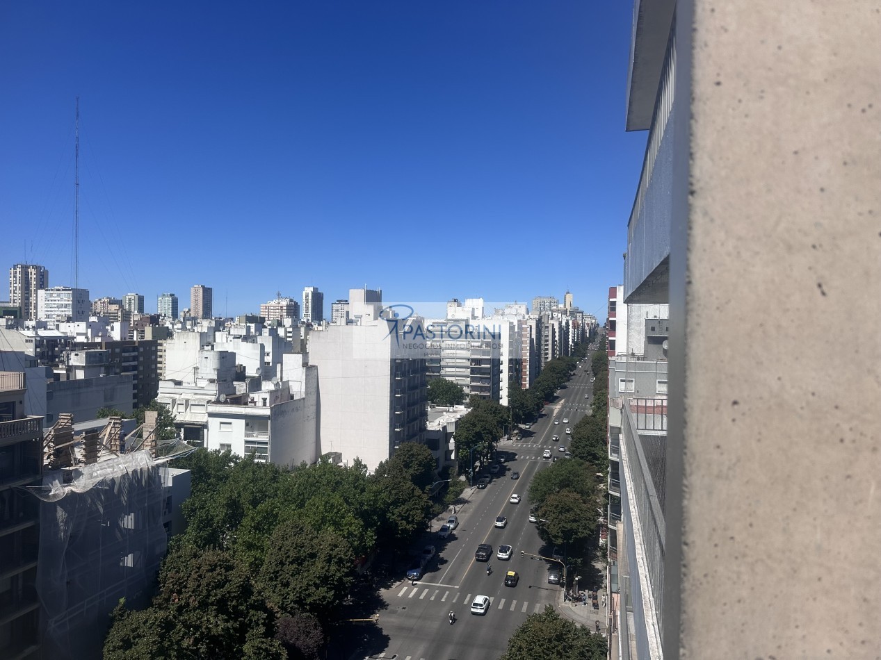 Vendemos Semipiso de 2 amb en Plaza Mitre con COCH y baulera