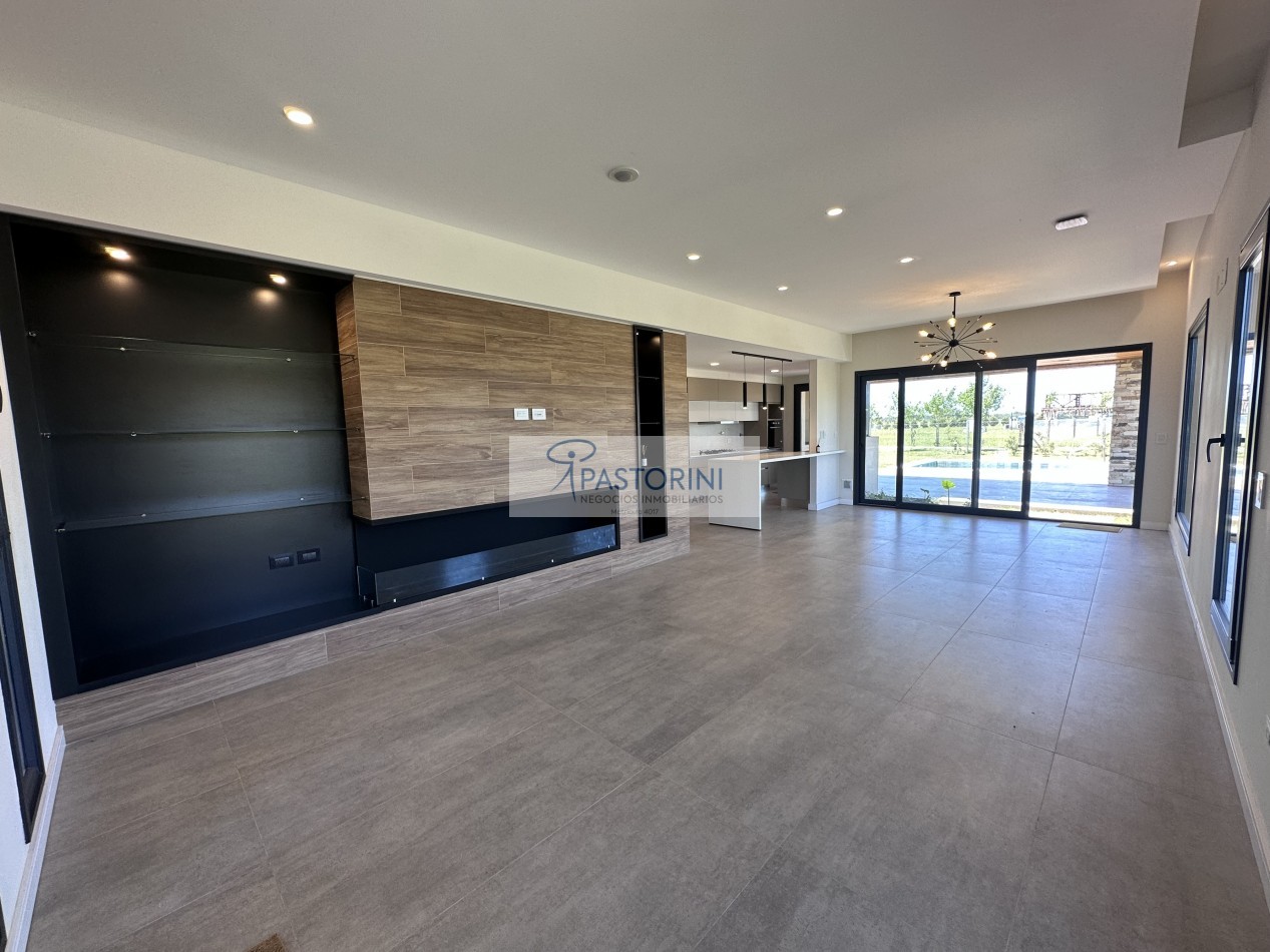 UNICA y CONFORTABLE CASA en VENTA a ESTRENAR en DEVELOPER PARK