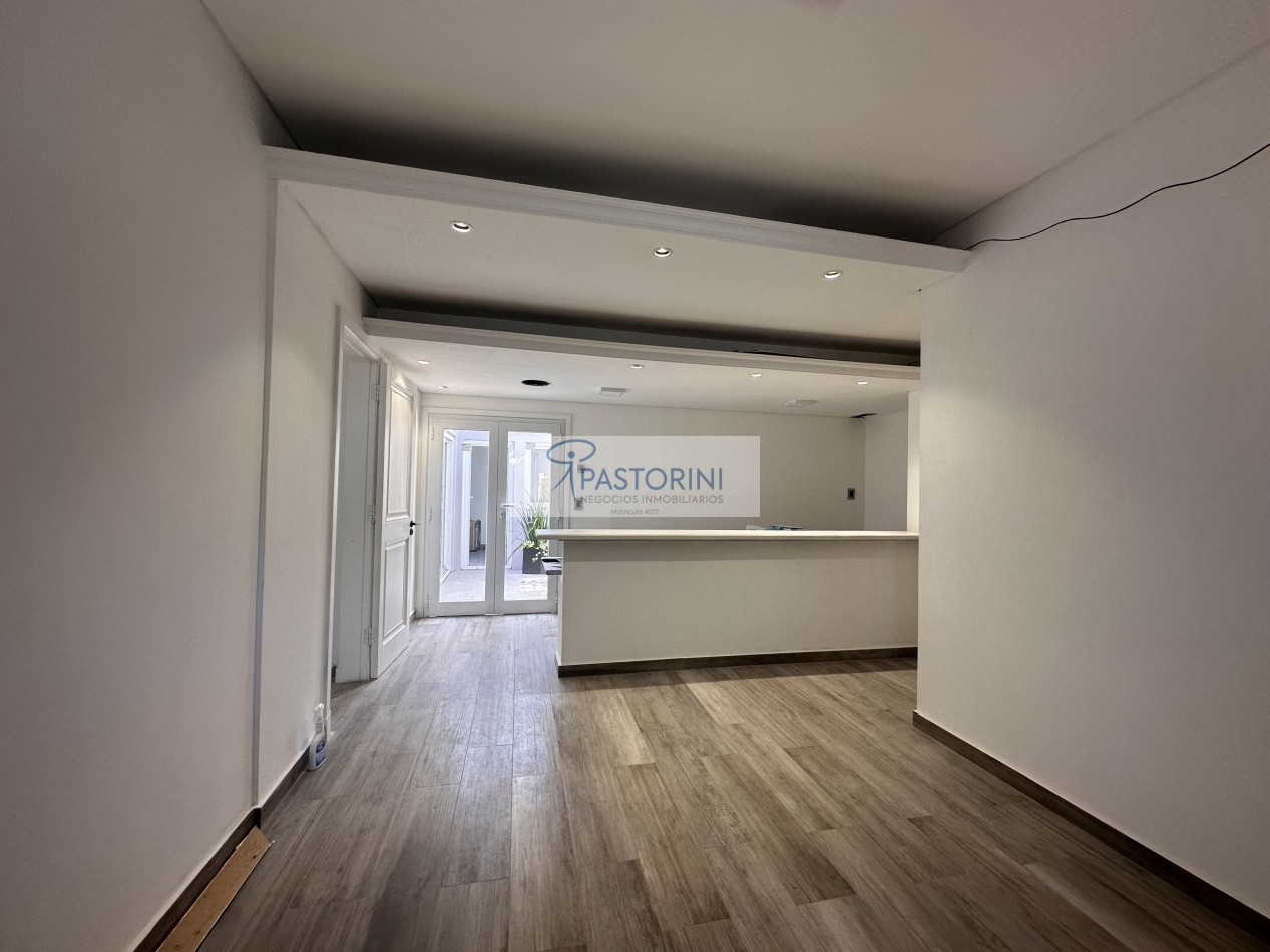 Alquilamos ideal centro de oficinas y/o consultorios