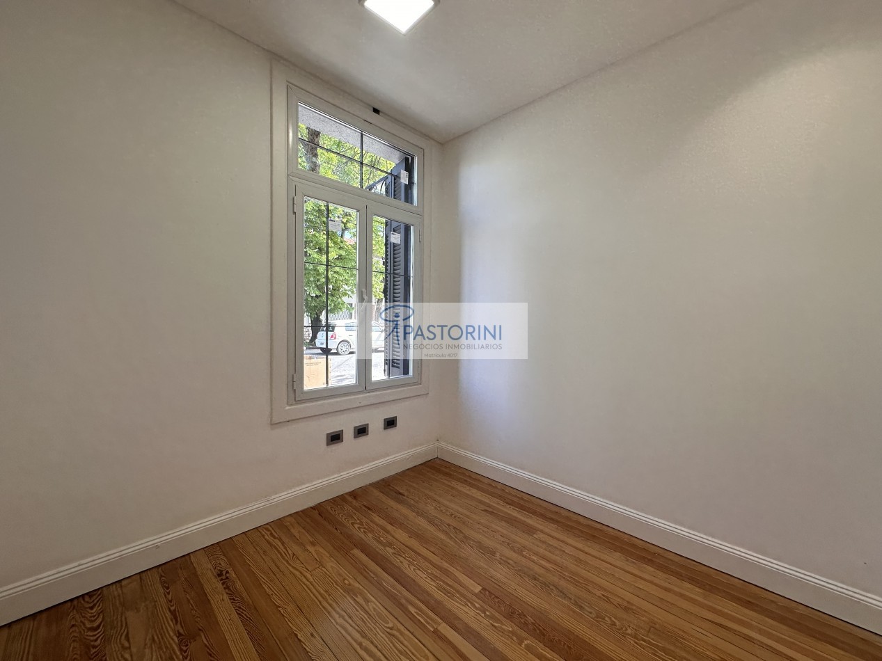 Alquilamos ideal centro de oficinas y/o consultorios