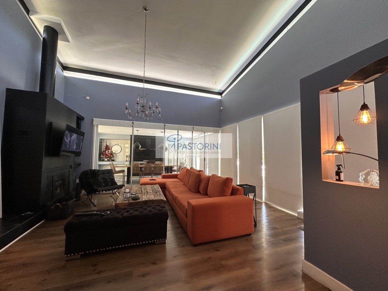 VENDEMOS ESPECTACULAR CASA EN SIERRAS DE LOS PADRES