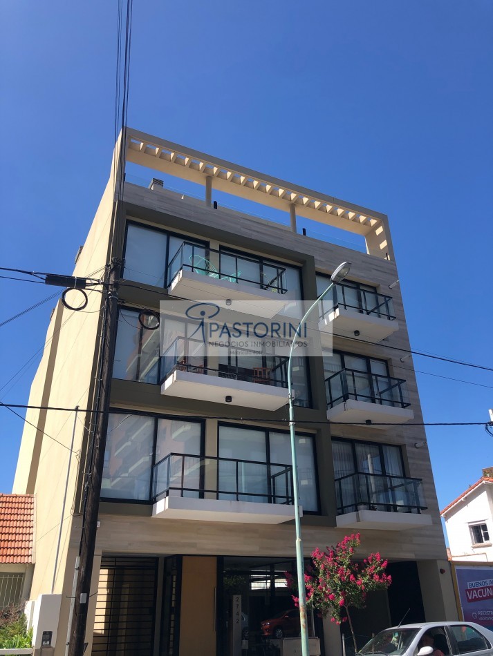 AMPLIO 2 AMB PREMIUM con COCHERA y TERRAZA PRIVADA 