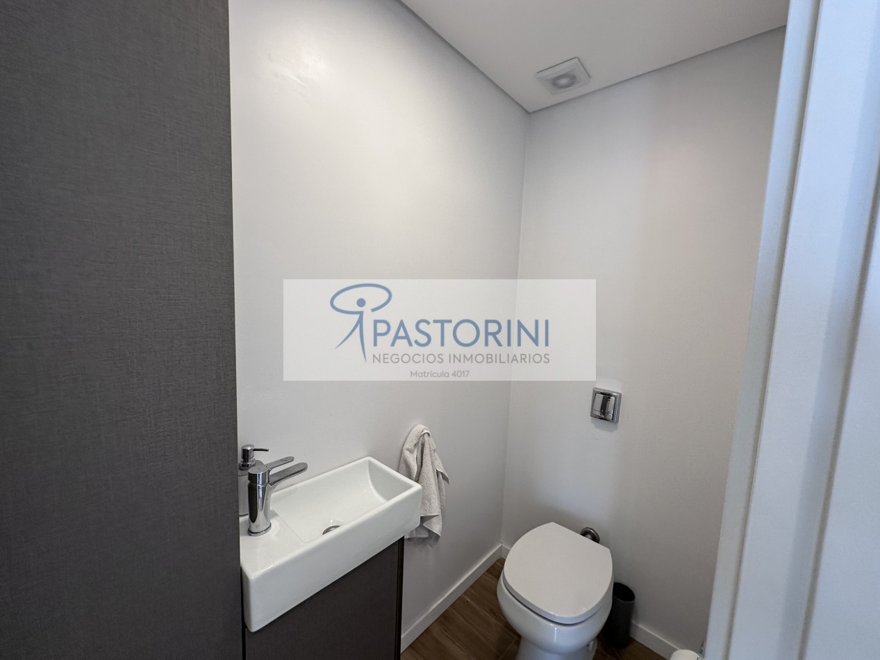 ALQUILAMOS MODERNO SEMIPISO de 2amb  con COCH en Plaza Mitre 