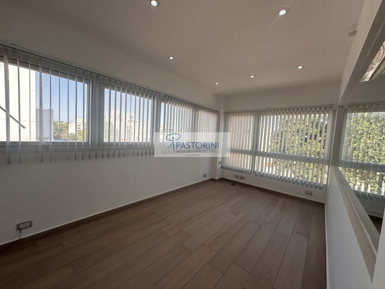 ALQUILAMOS  hermosa OFICINA zona GUEMES