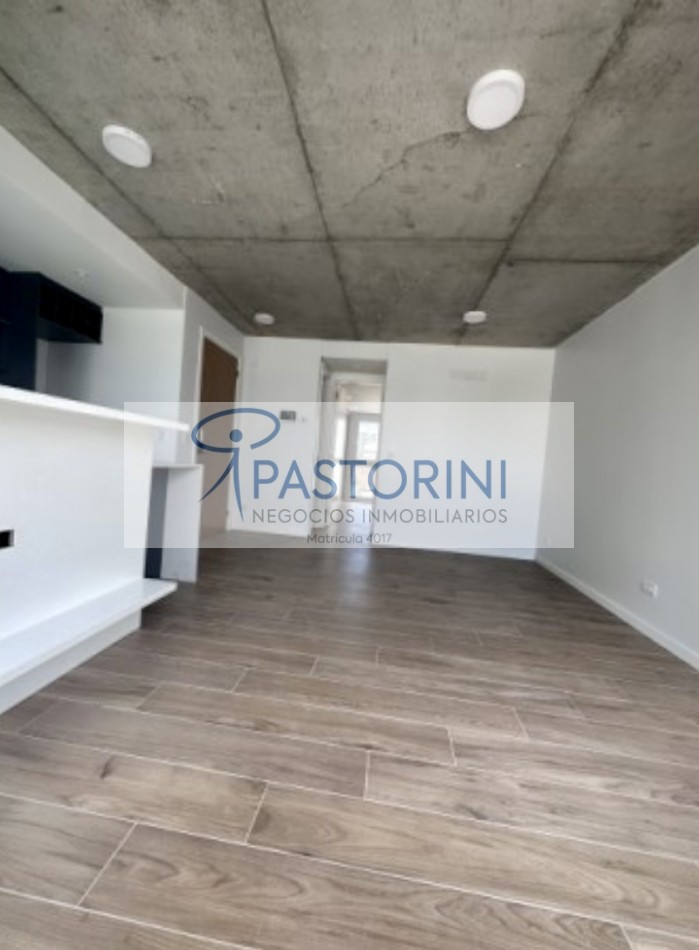 ALQUILAMOS MODERNO SEMIPISO de 2amb  con COCH en Plaza Mitre 