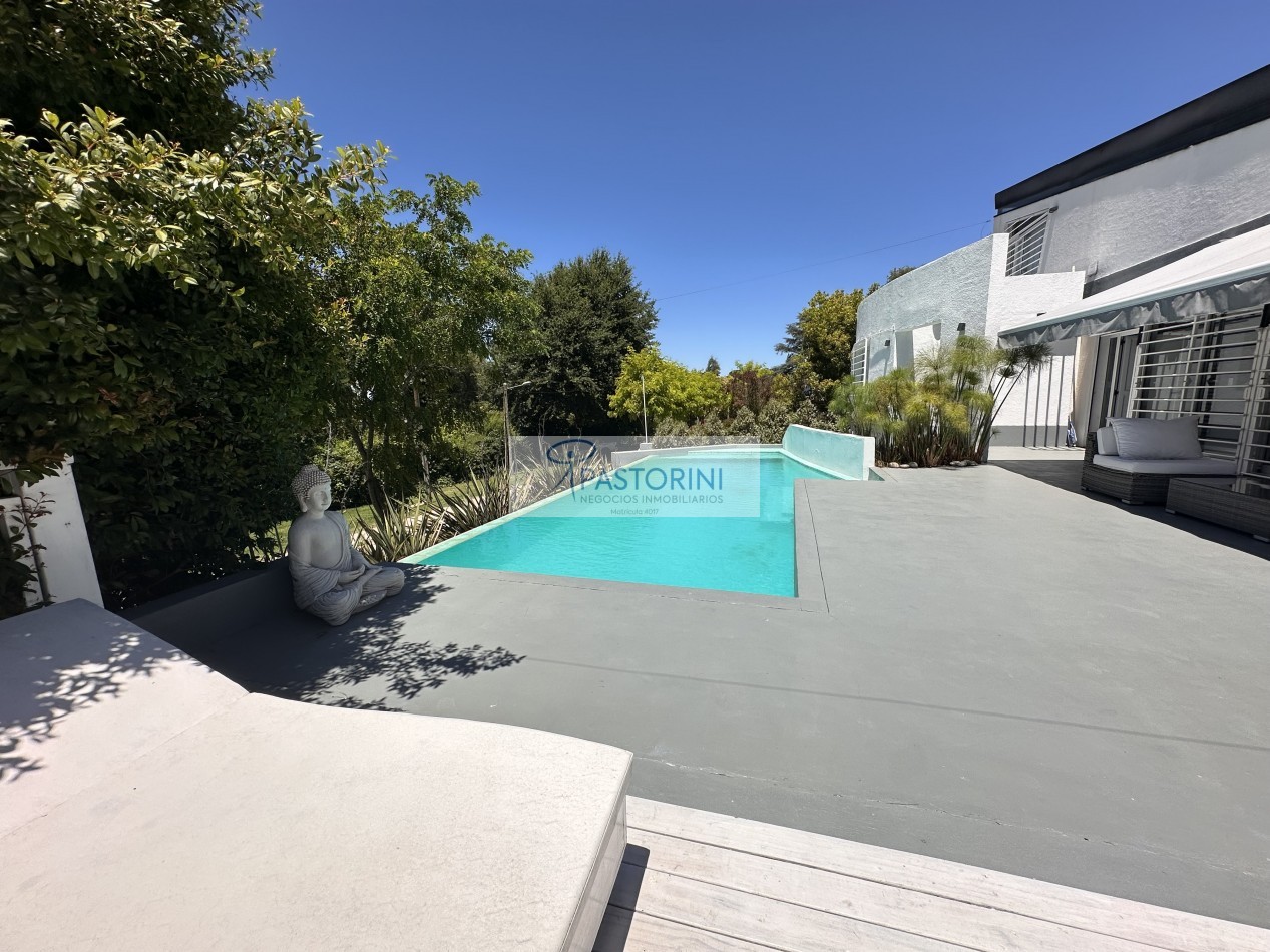 VENDEMOS ESPECTACULAR CASA EN SIERRAS DE LOS PADRES