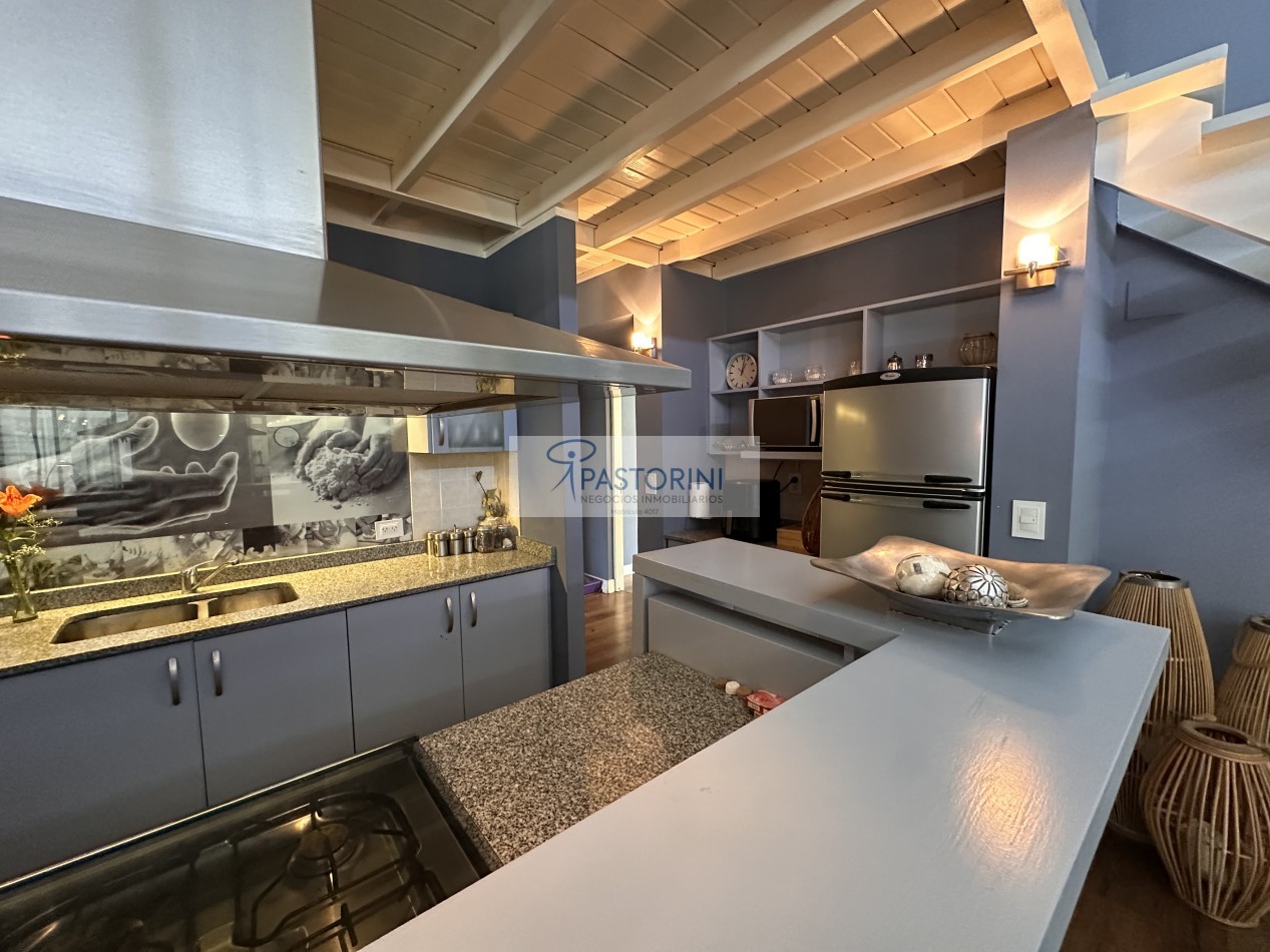 VENDEMOS ESPECTACULAR CASA EN SIERRAS DE LOS PADRES