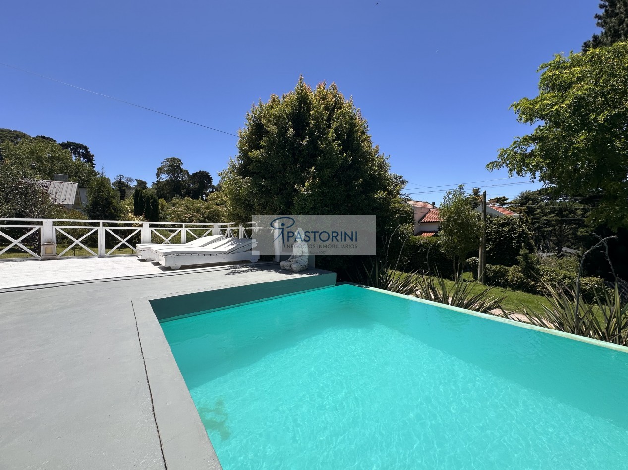 VENDEMOS ESPECTACULAR CASA EN SIERRAS DE LOS PADRES