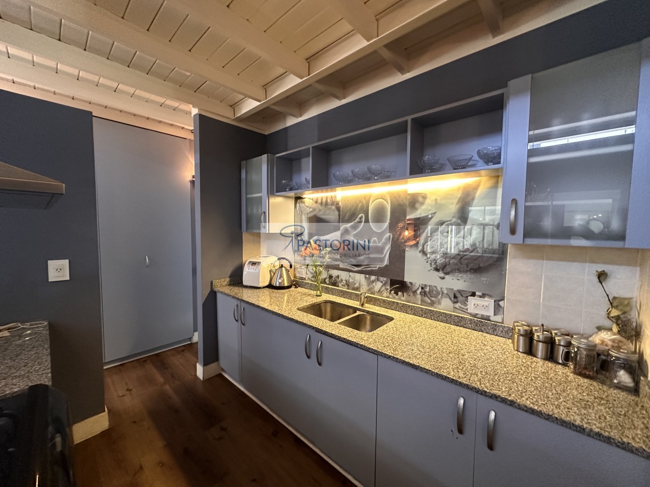 VENDEMOS ESPECTACULAR CASA EN SIERRAS DE LOS PADRES