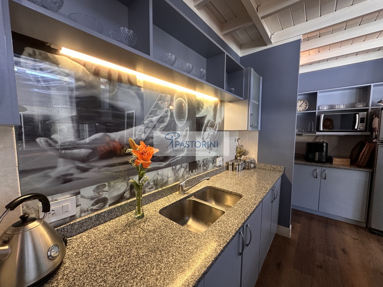 VENDEMOS ESPECTACULAR CASA EN SIERRAS DE LOS PADRES