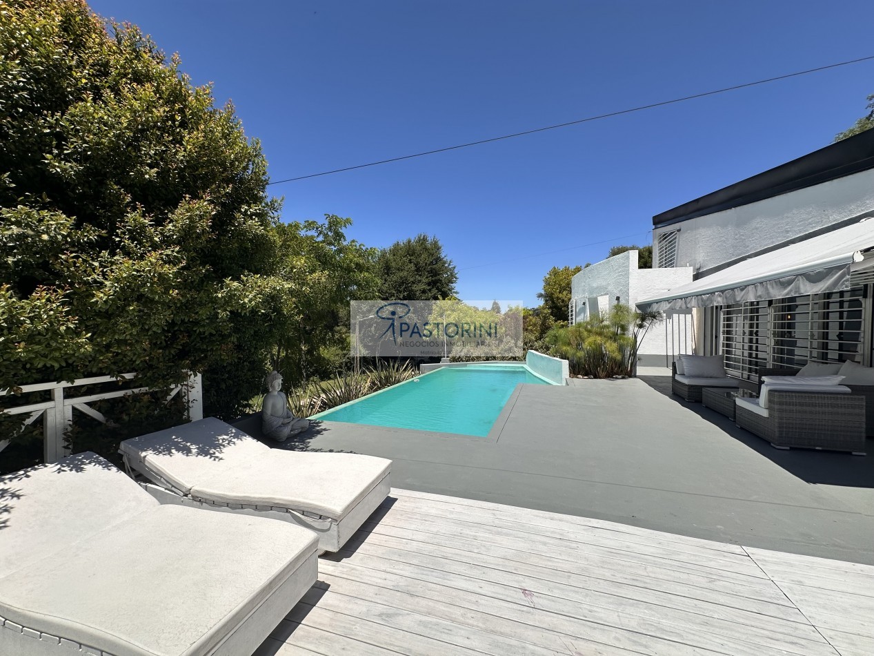 VENDEMOS ESPECTACULAR CASA EN SIERRAS DE LOS PADRES