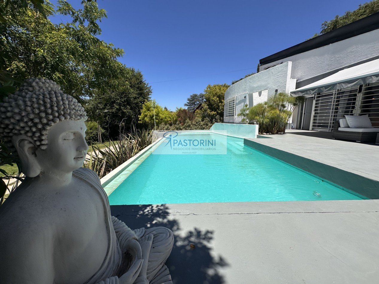 VENDEMOS ESPECTACULAR CASA EN SIERRAS DE LOS PADRES