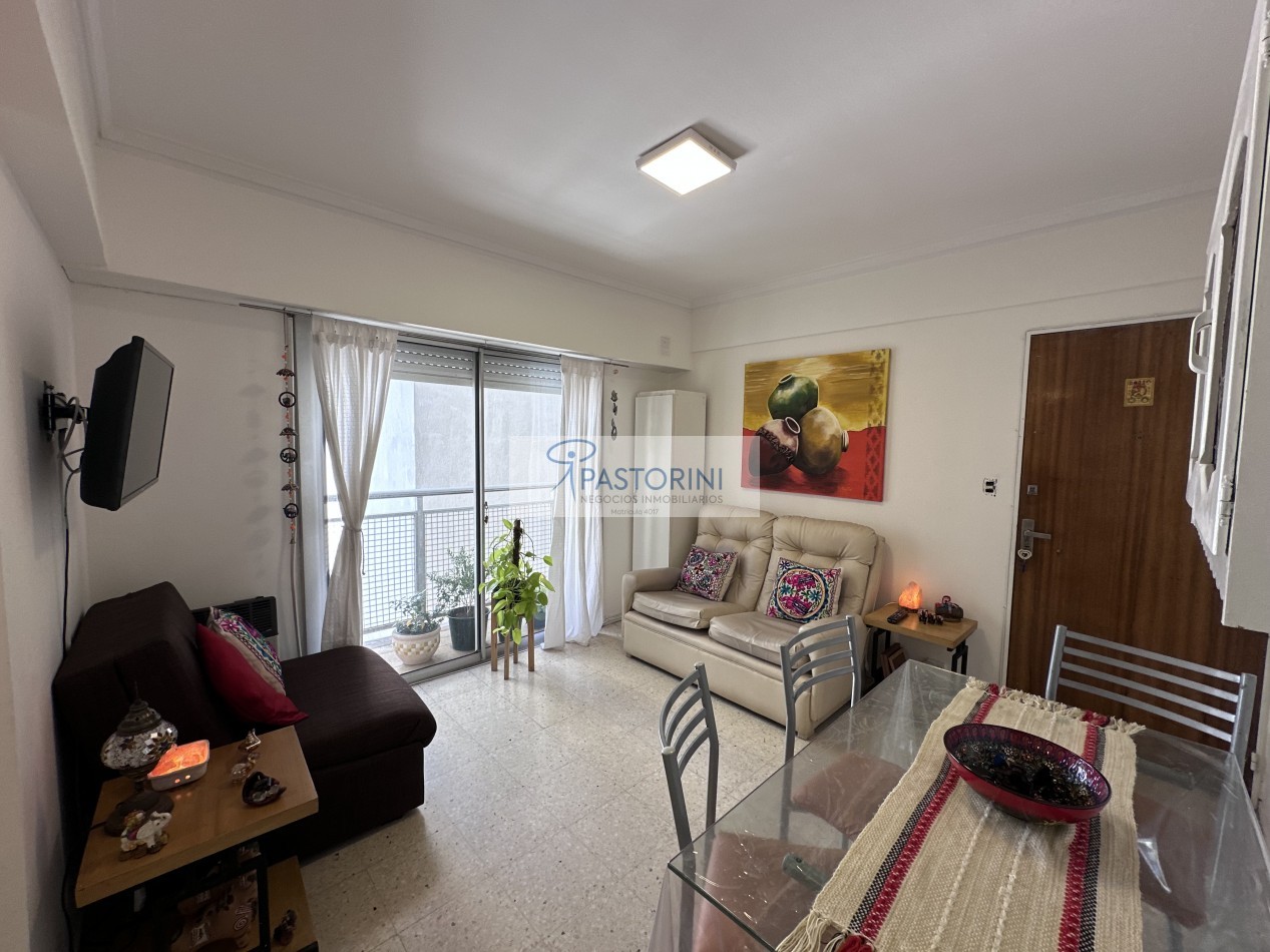 Impecable 2amb con balcon en Maral 33 - Plaza Colon 