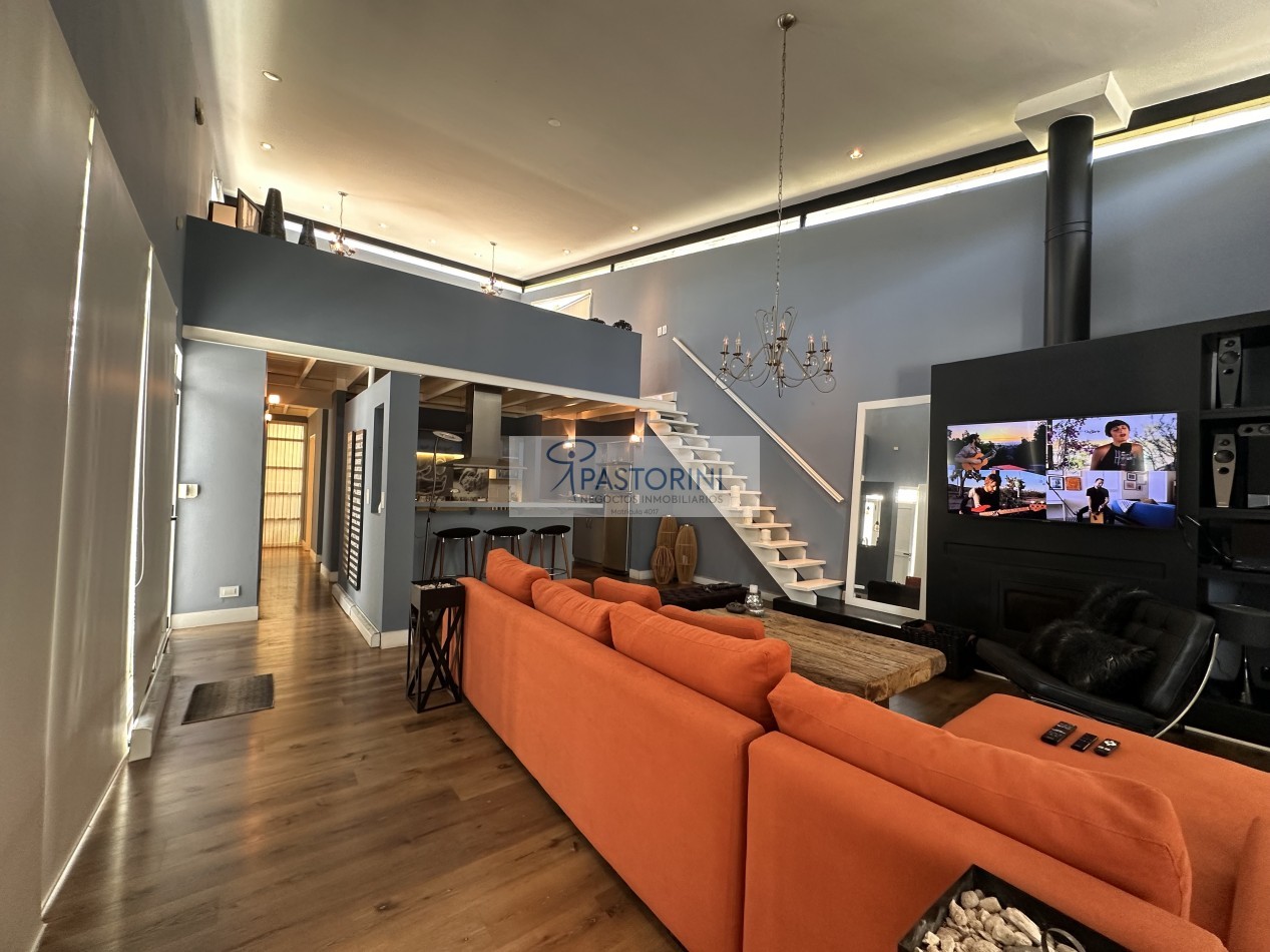 VENDEMOS ESPECTACULAR CASA EN SIERRAS DE LOS PADRES