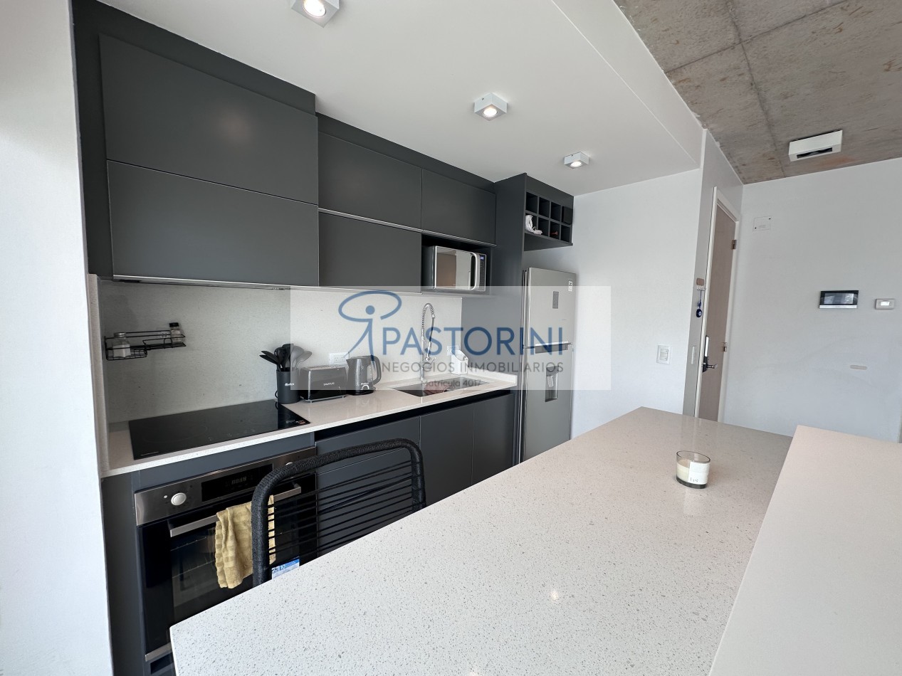 ALQUILAMOS MODERNO SEMIPISO de 2amb  con COCH en Plaza Mitre 