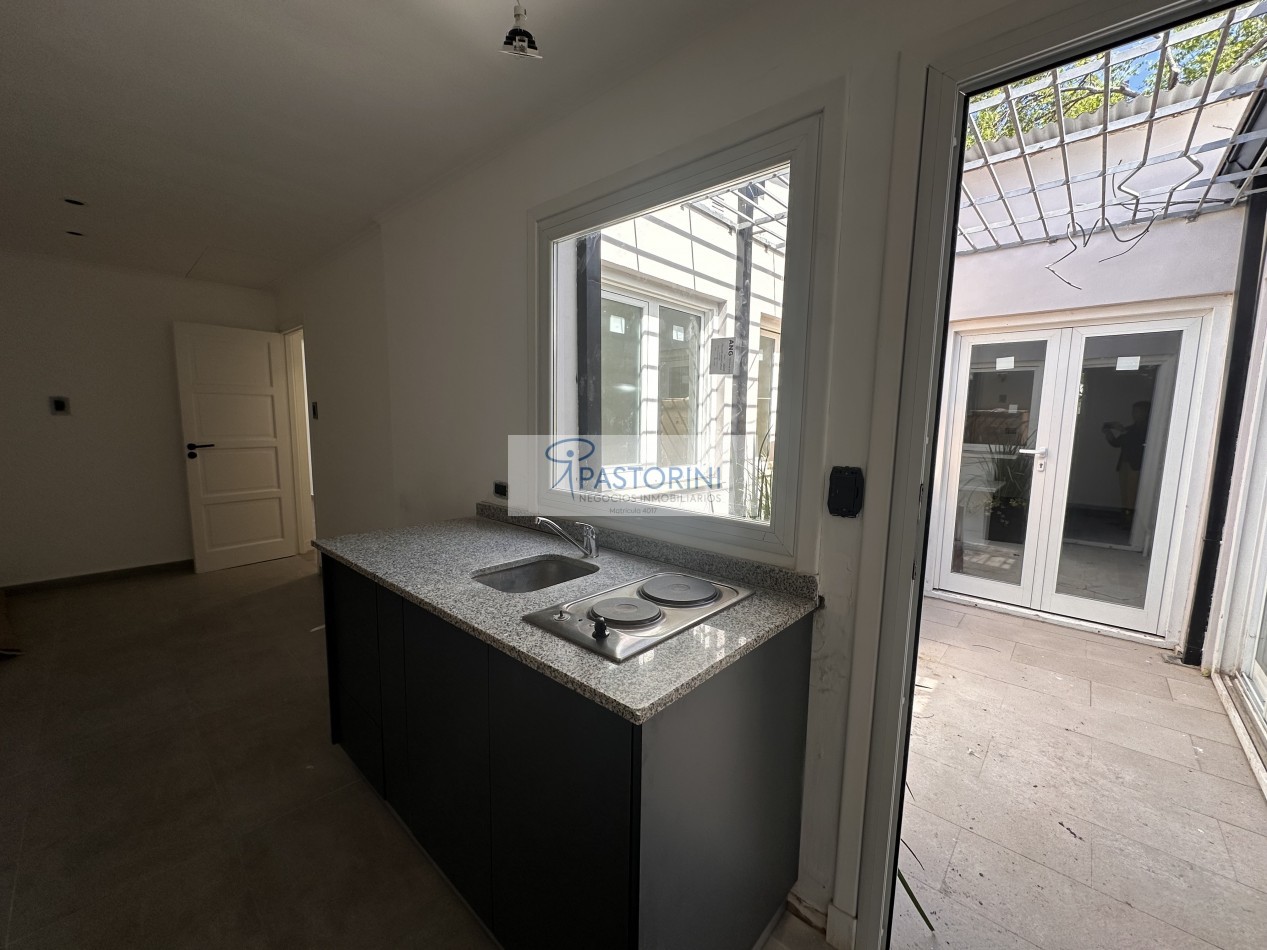 Alquilamos ideal centro de oficinas y/o consultorios