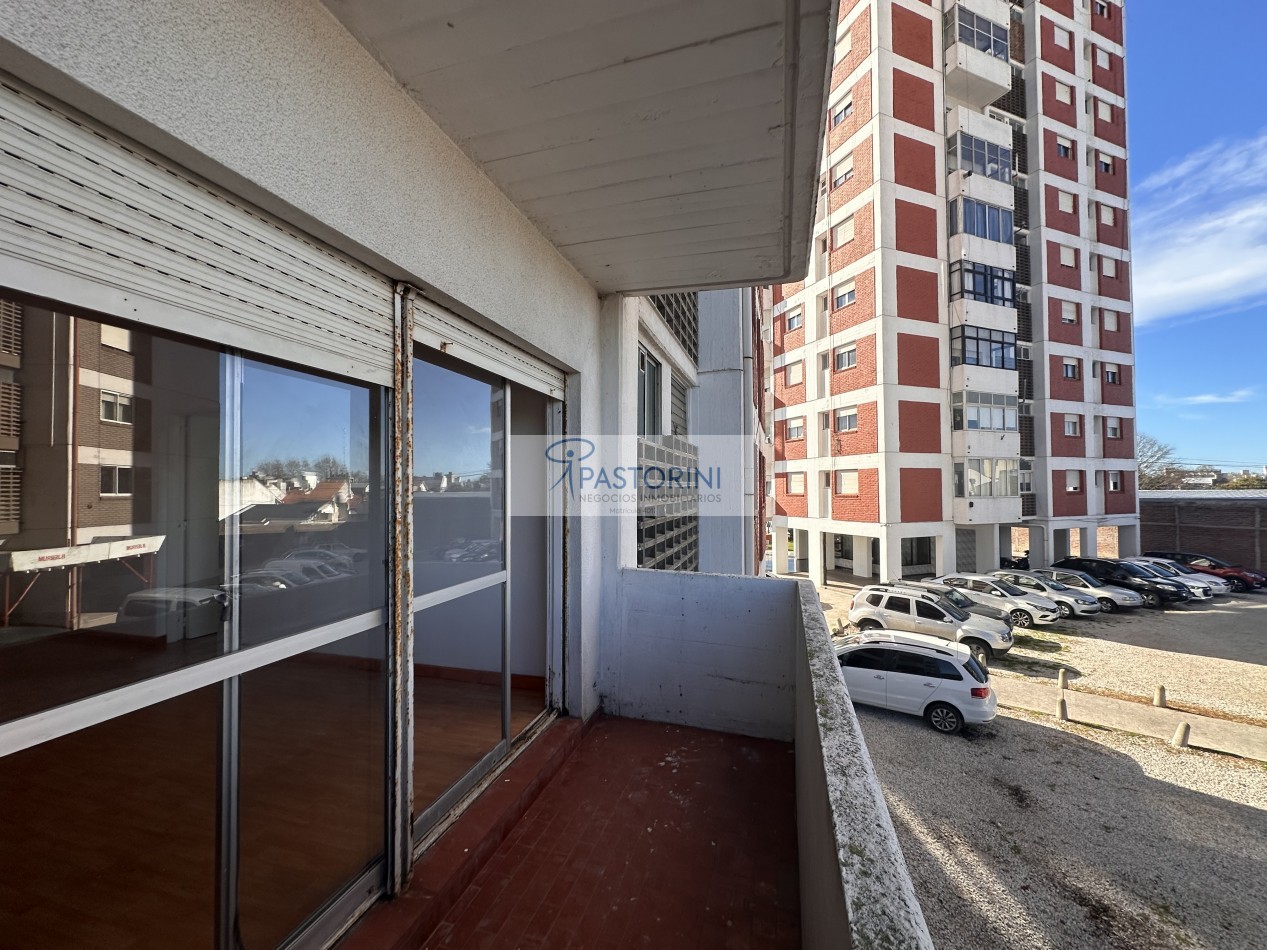 Vendemos 3amb zona Universidad Nacional -Apto Credito!