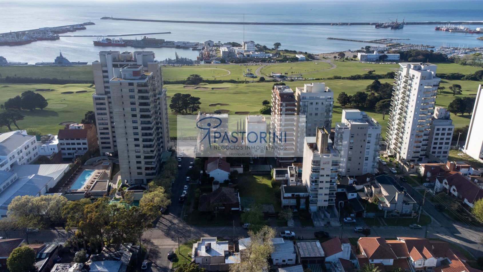Piso en pozo en venta frente al golf...frente al mar