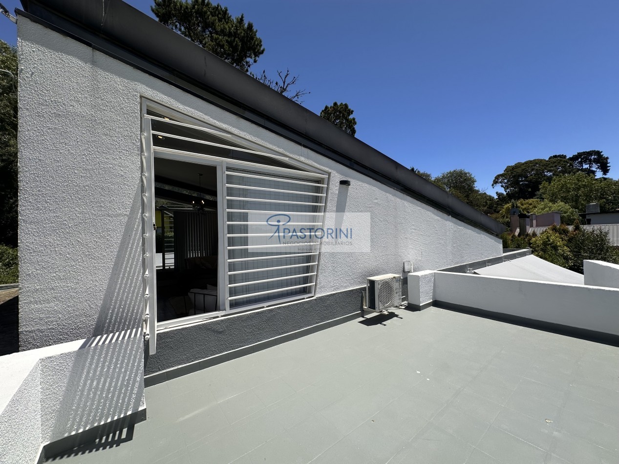 VENDEMOS ESPECTACULAR CASA EN SIERRAS DE LOS PADRES