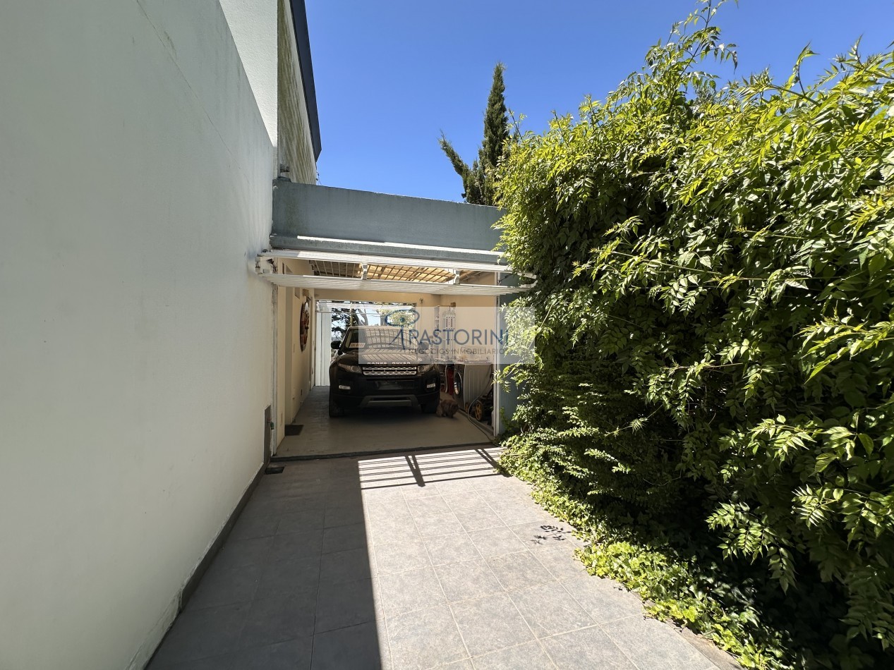 VENDEMOS ESPECTACULAR CASA EN SIERRAS DE LOS PADRES