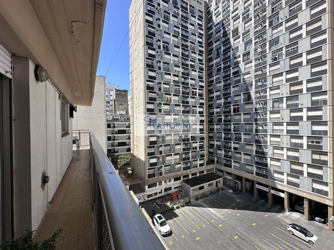Impecable 2amb con balcon en Maral 33 - Plaza Colon 