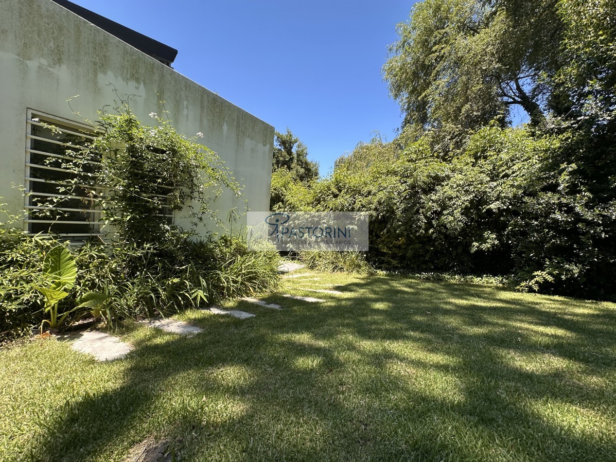 VENDEMOS ESPECTACULAR CASA EN SIERRAS DE LOS PADRES