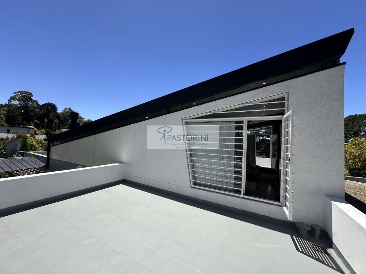 VENDEMOS ESPECTACULAR CASA EN SIERRAS DE LOS PADRES