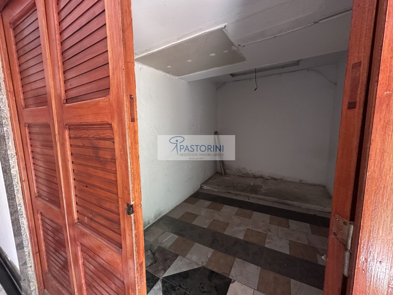 Importante local sobre Av. Constitucion 