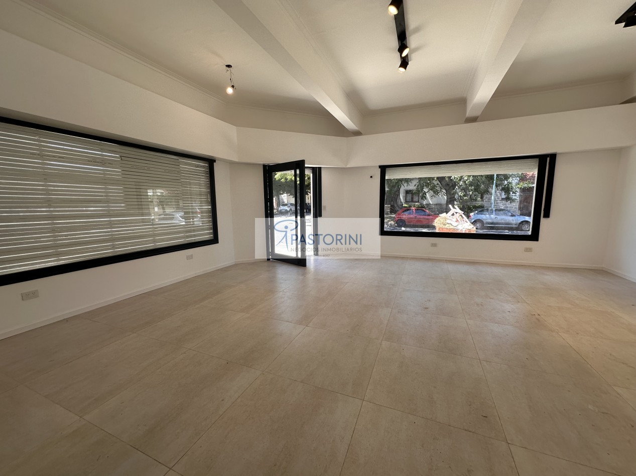 ALQUILAMOS excelente ESQUINA a metros HPC