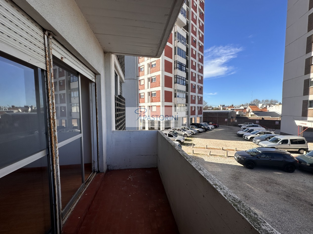 Vendemos 3amb zona Universidad Nacional -Apto Credito!