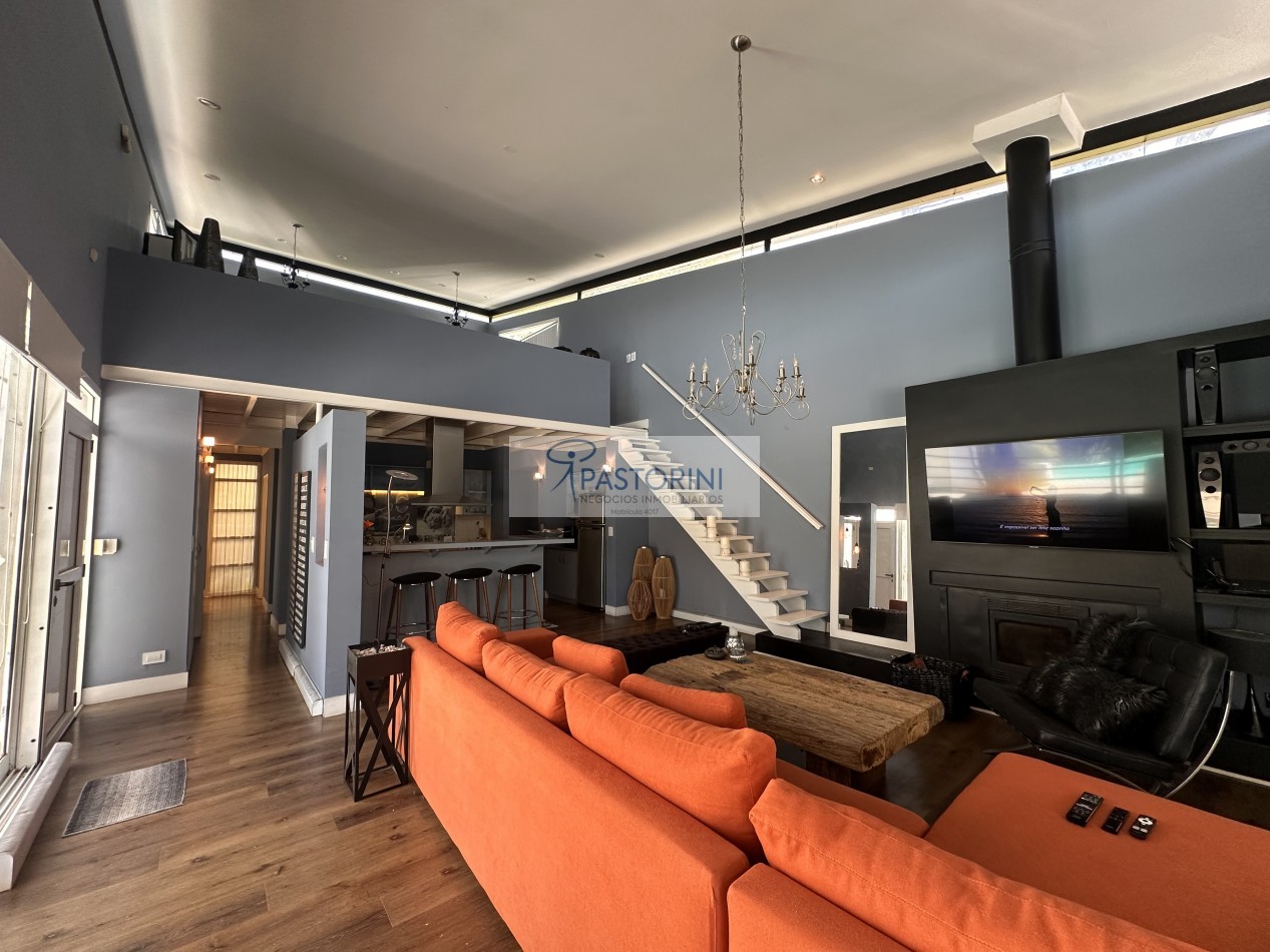 VENDEMOS ESPECTACULAR CASA EN SIERRAS DE LOS PADRES