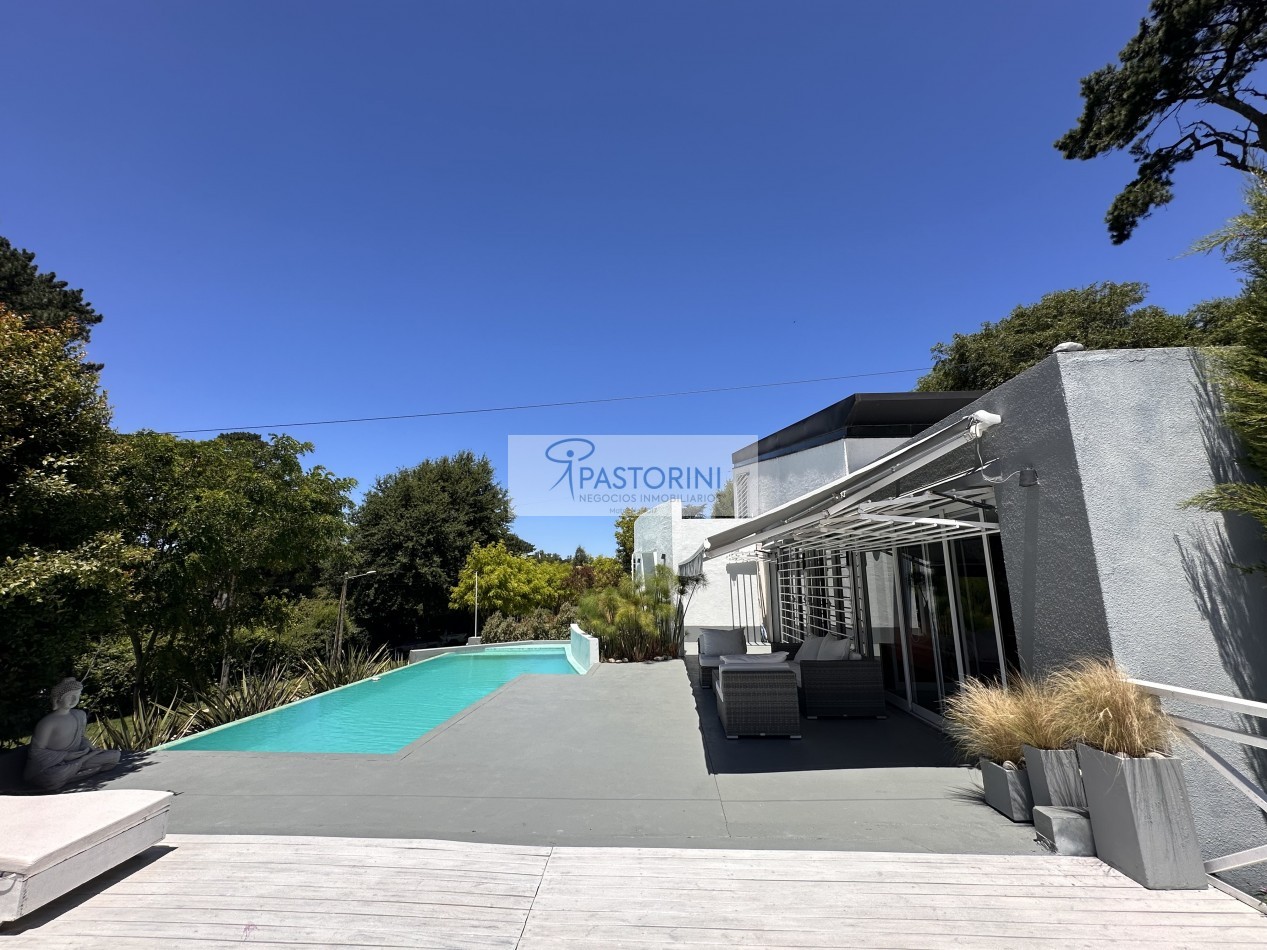 VENDEMOS ESPECTACULAR CASA EN SIERRAS DE LOS PADRES