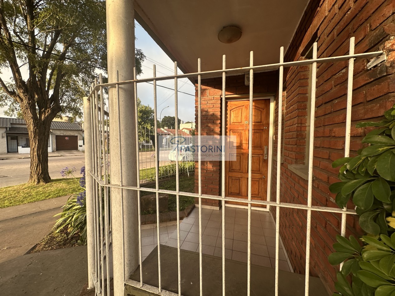 ALQUILAMOS PH 2amb a la calle