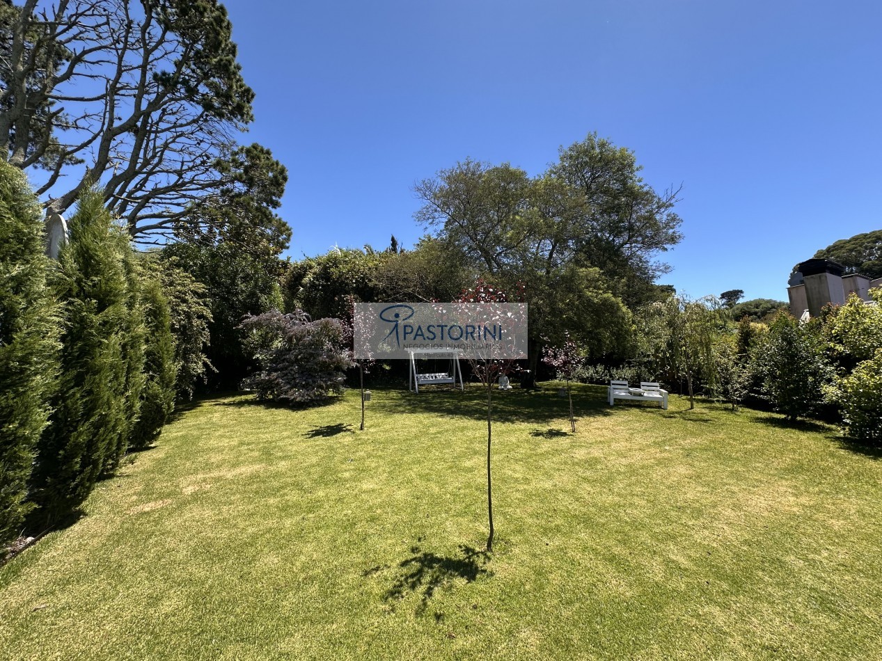 VENDEMOS ESPECTACULAR CASA EN SIERRAS DE LOS PADRES
