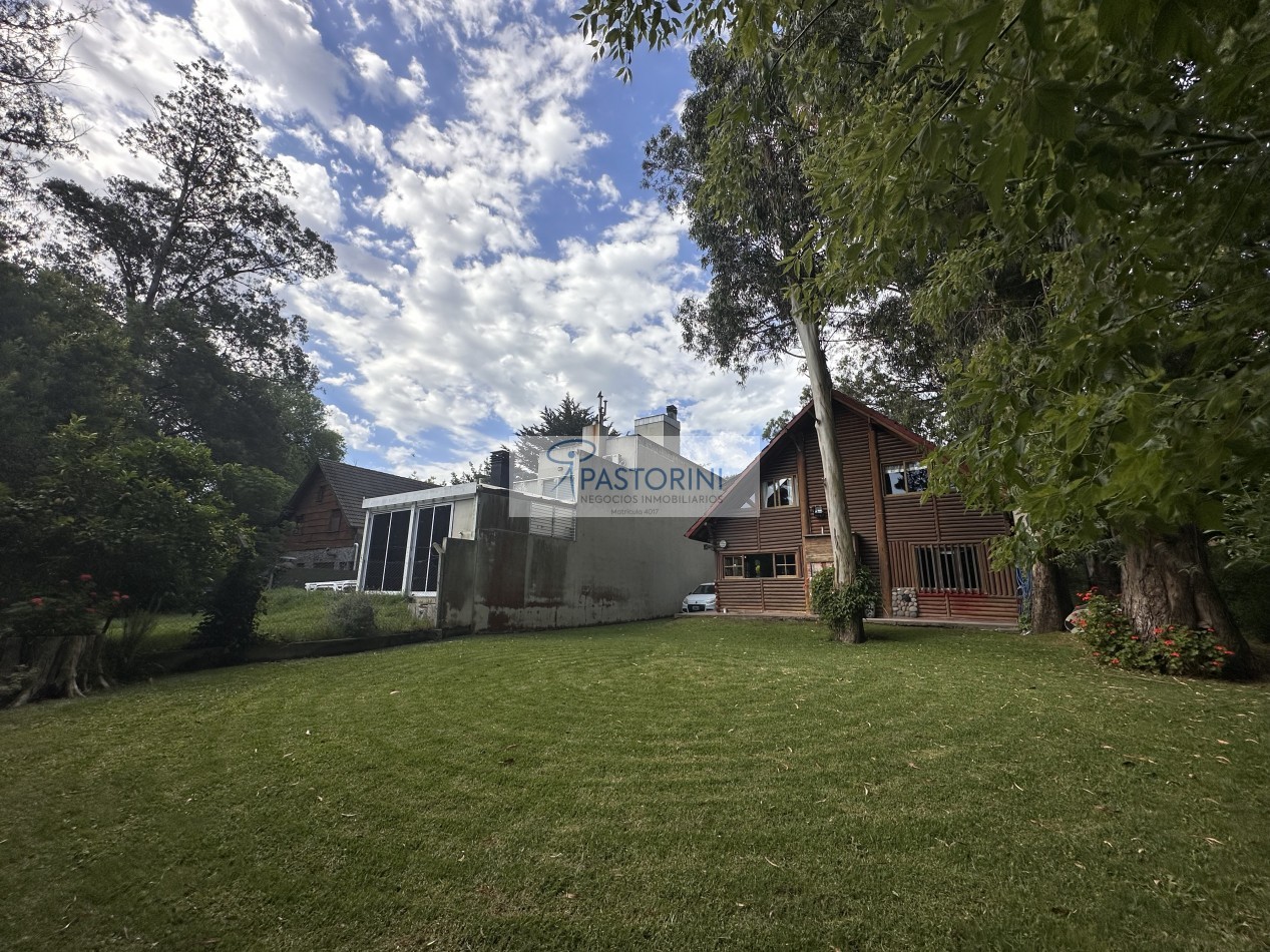 Vendemos hermosa casa en el Bosque Peralta Ramos 