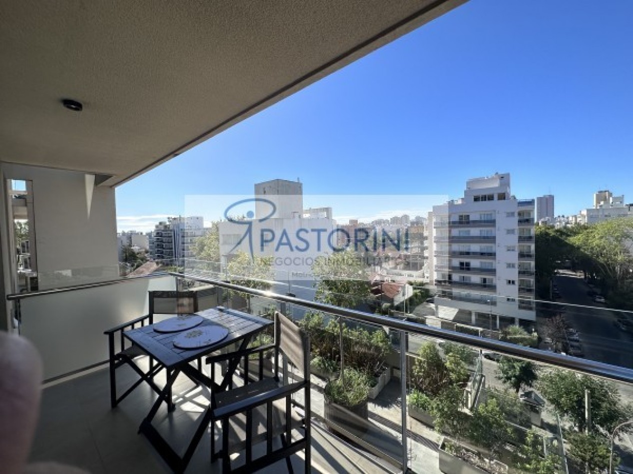 Importante Departamento 4 amb en Guemes