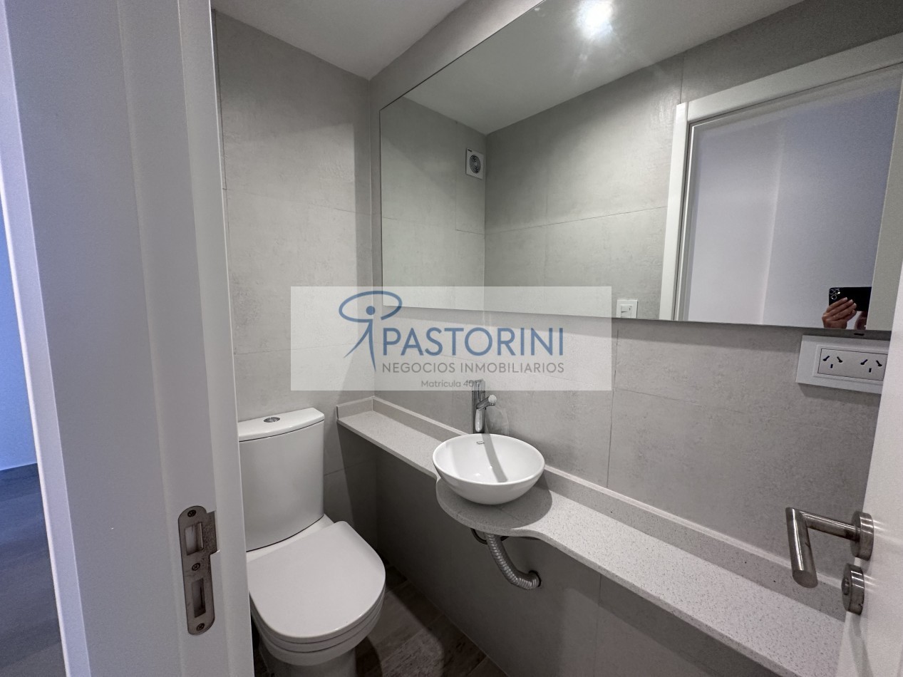 Moderno Departamento en Duplex en Plaza Mitre con COCH y baulera