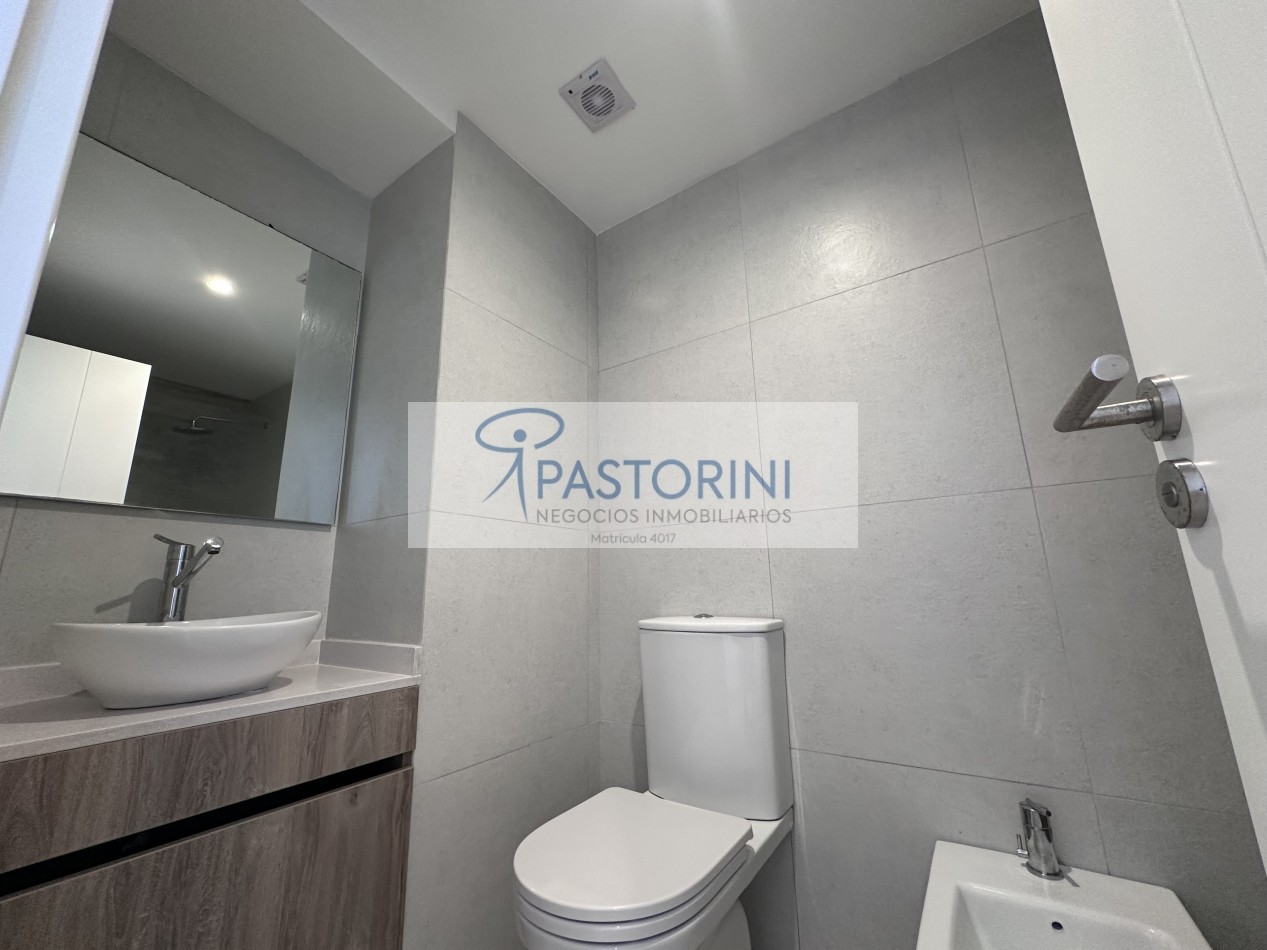 Moderno Departamento en Duplex en Plaza Mitre con COCH y baulera