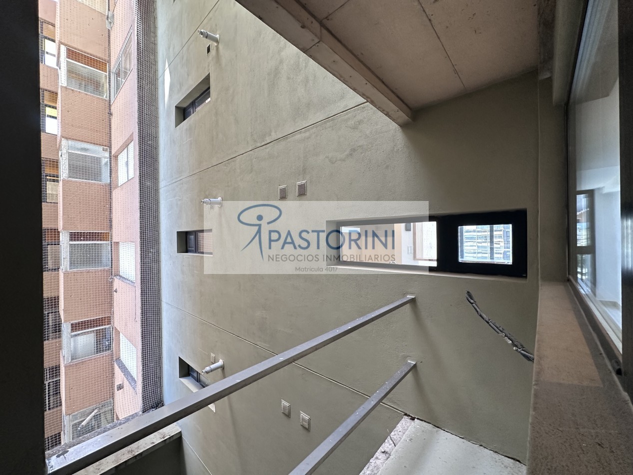 Moderno Departamento en Duplex en Plaza Mitre con COCH y baulera