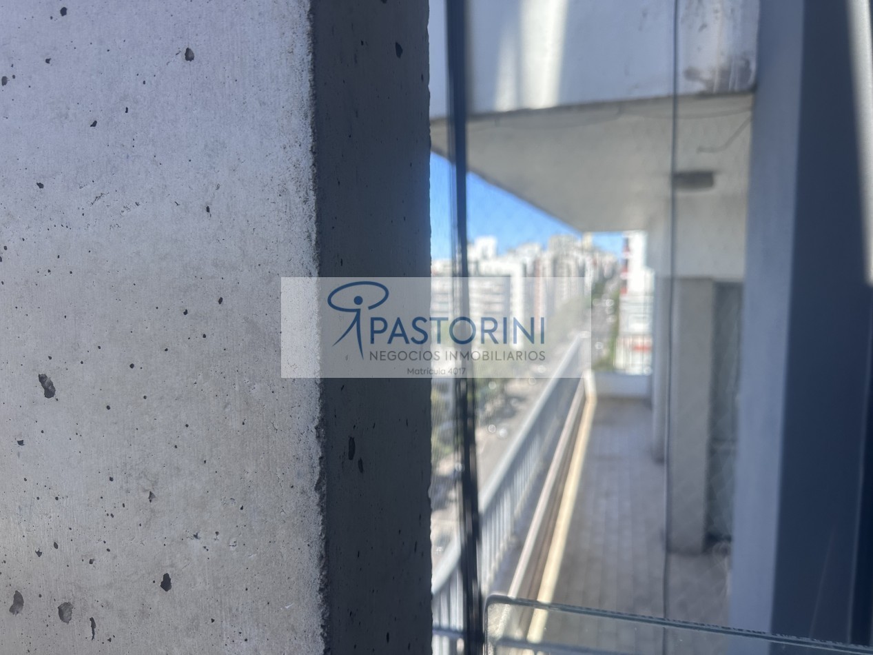 Moderno Departamento en Duplex en Plaza Mitre con COCH y baulera